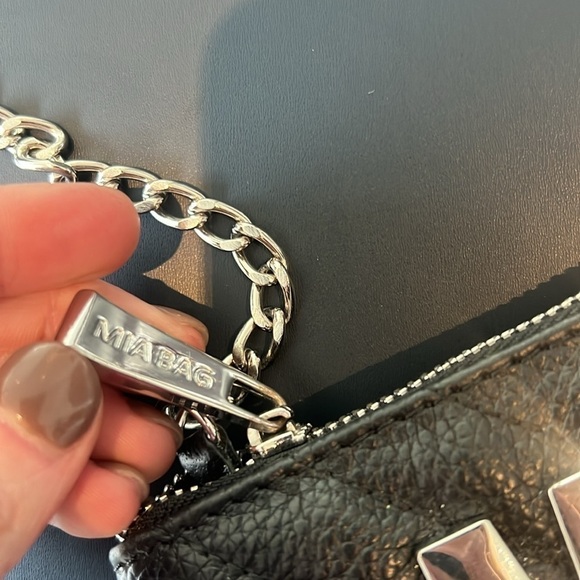 Mia Bag Coin Purse - Picture 2 of 5